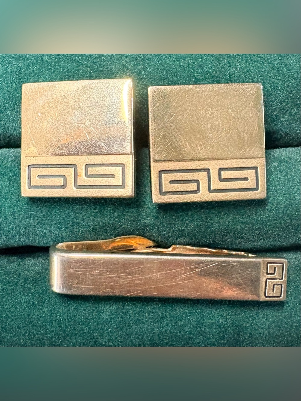 Men's Mid Century Gold-Tone Cufflinks and Tie Clip Set with Geometric Accent
